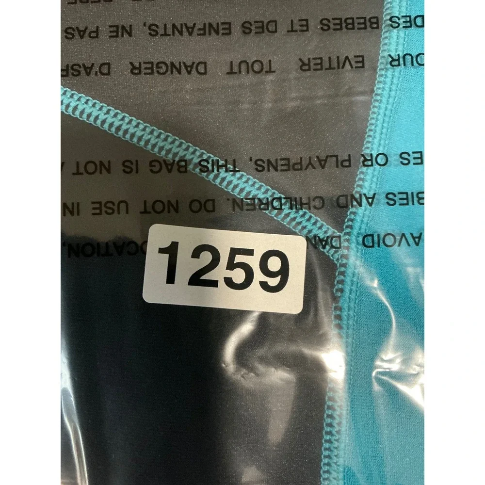 Hevto Kids Wetsuit 12 Shorty 2mm Neoprene Front Zip Youth Size 12 Black Blue K1S